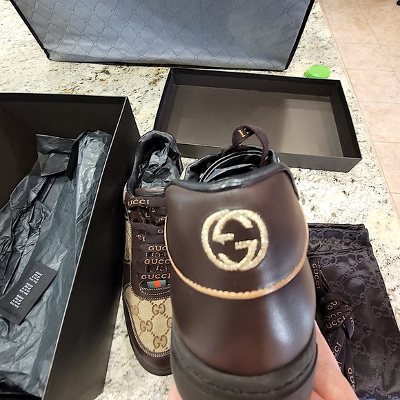 Eclusive & Rare and Desirable Classic Sneakers New, Never Used 7.5(G) Gucci Size - Picture 7 of 14